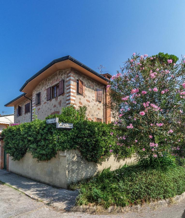 Villa Il Fortino Λίντο ντι Καμαϊόρε Εξωτερικό φωτογραφία