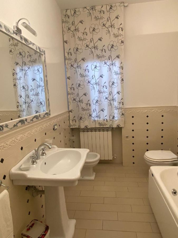 Villa Il Fortino Λίντο ντι Καμαϊόρε Εξωτερικό φωτογραφία