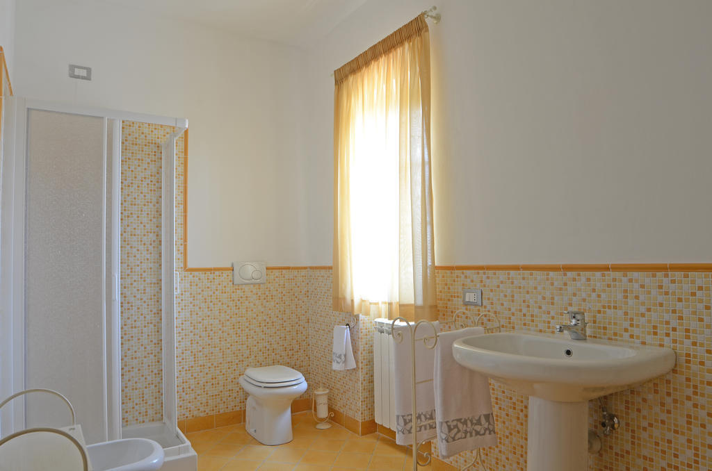 Villa Il Fortino Λίντο ντι Καμαϊόρε Δωμάτιο φωτογραφία
