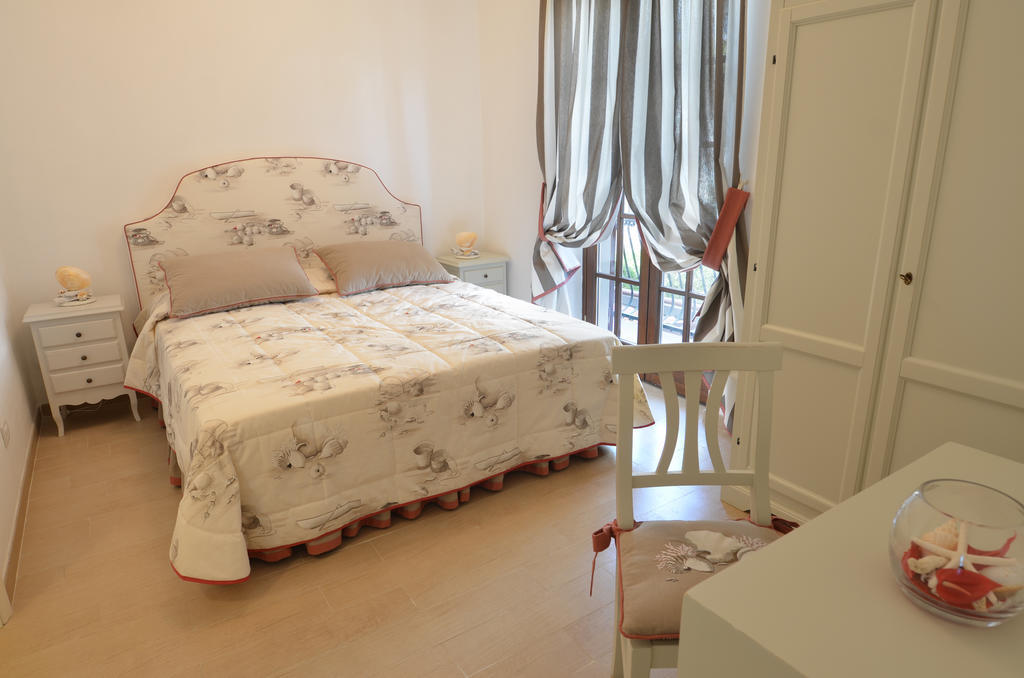 Villa Il Fortino Λίντο ντι Καμαϊόρε Δωμάτιο φωτογραφία
